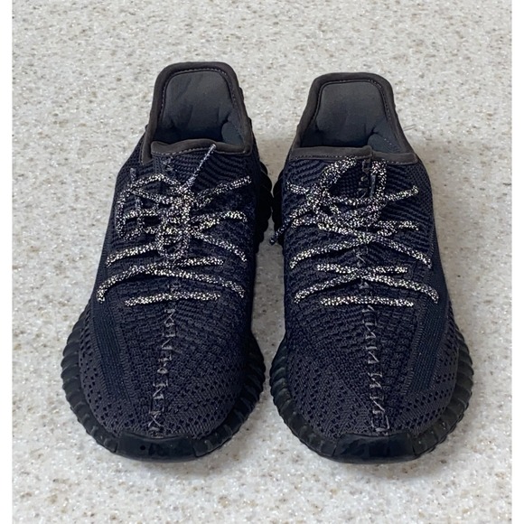 Yeezy 350 V2 MENS Sneakers Size black/black Non Reflective